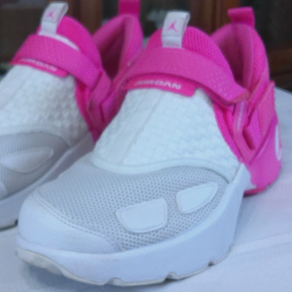 EUC Nike Air Jordan Runner LX Premium Heiress Woman's Sneakers Sz 8.5 COA Includ - Picture 1 of 13